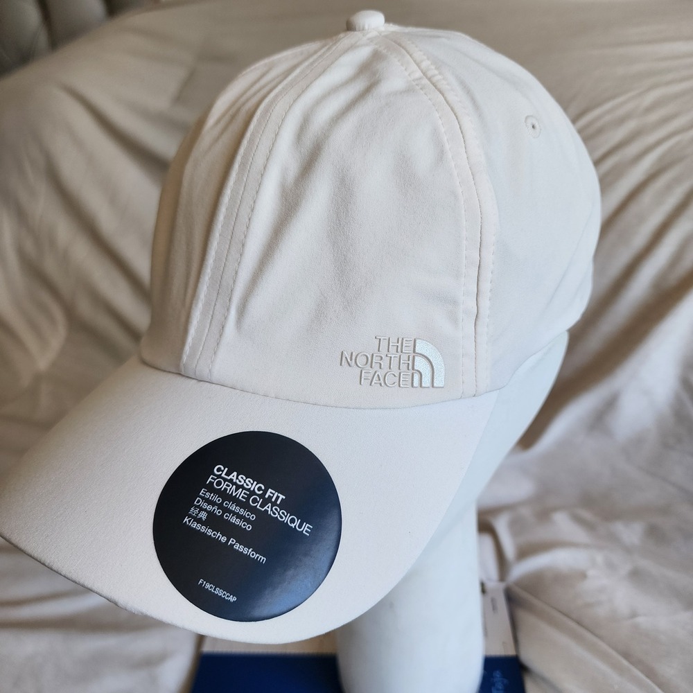 The North Face Running Cap Unisex OS White New Lightweight Classic Fit Hat